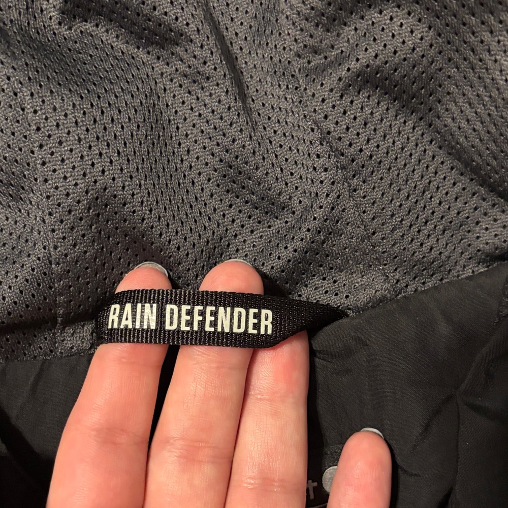 Carhartt Black Hooded Lightweight Rain Defender Jacket - Picture 3 of 3